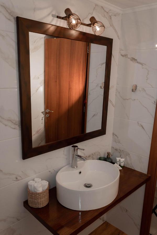 Cosy And Central Home In Athene Buitenkant foto